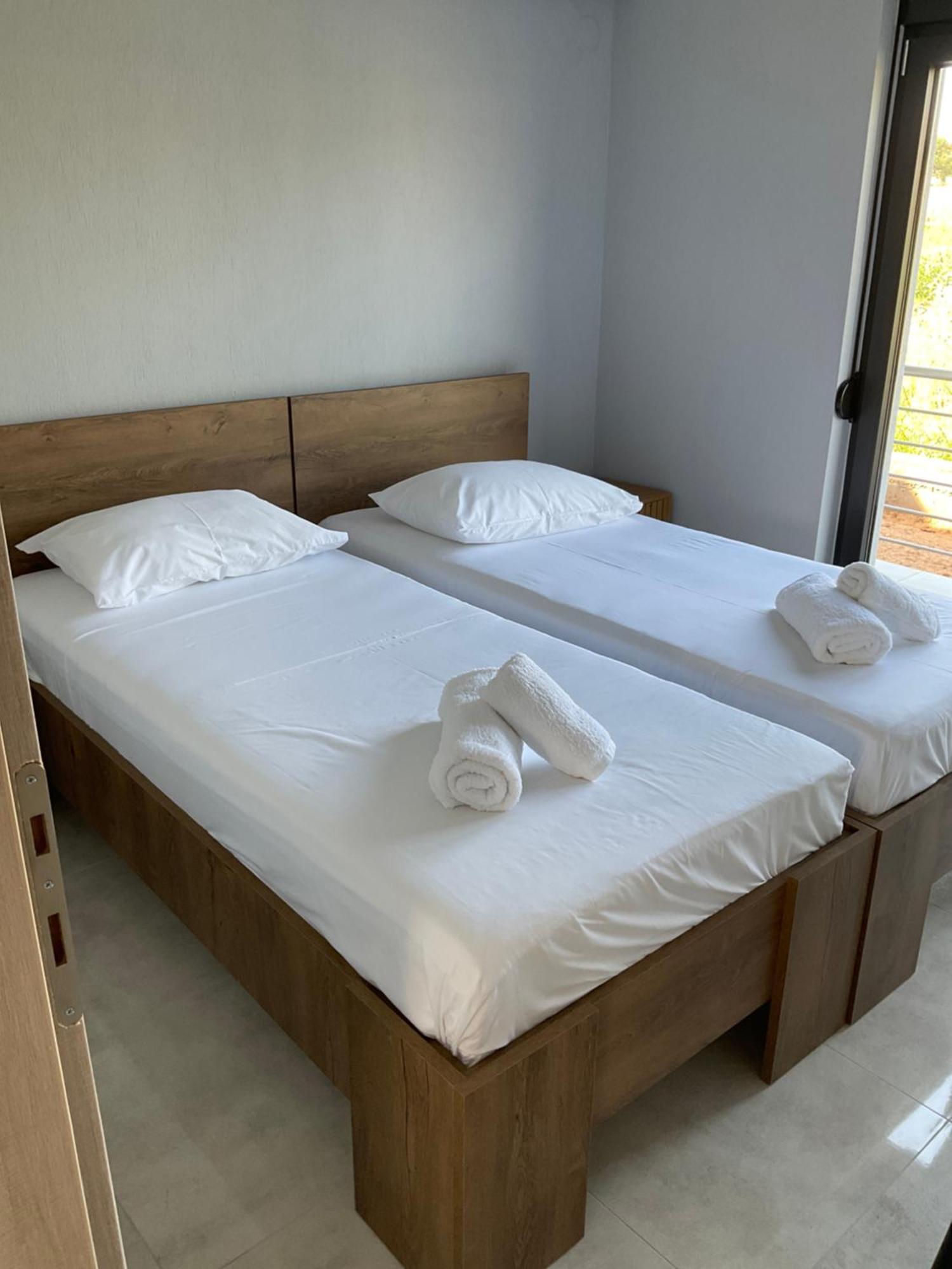 Elinor Apartments Flogita Dış mekan fotoğraf